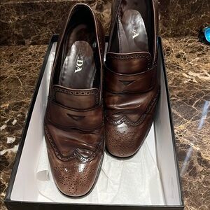 Classic Brown Leather Loafers with Distressed Finish